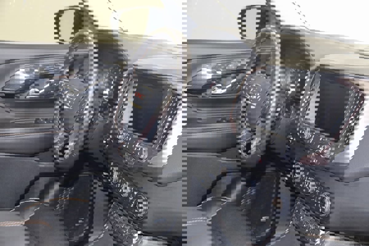 Used 2022 GMC Terrain AT4 w/ Infotainment Package II image 25