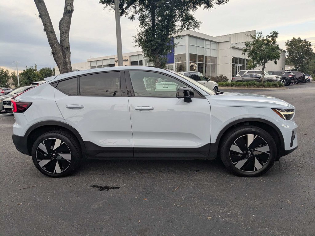 Certified 2024 Volvo C40 Recharge Core AWD/4WD image 7