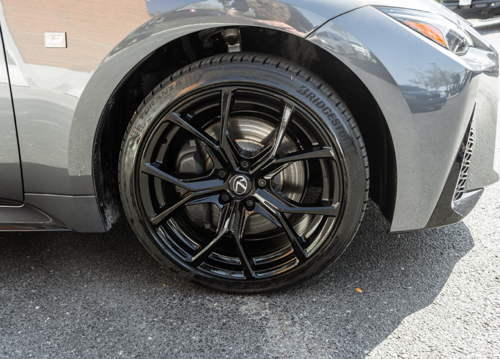 Used 2025 Lexus IS 350 F Sport AWD/4WD image 5