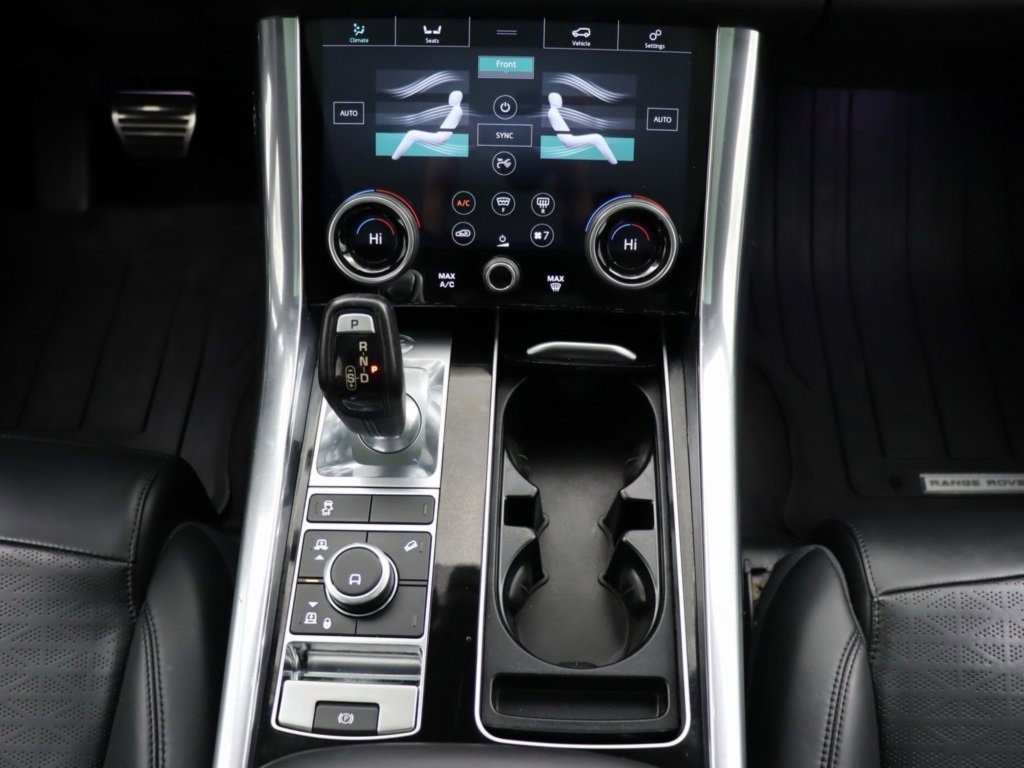 Used 2018 Land Rover Range Rover Sport HSE Dynamic image 17