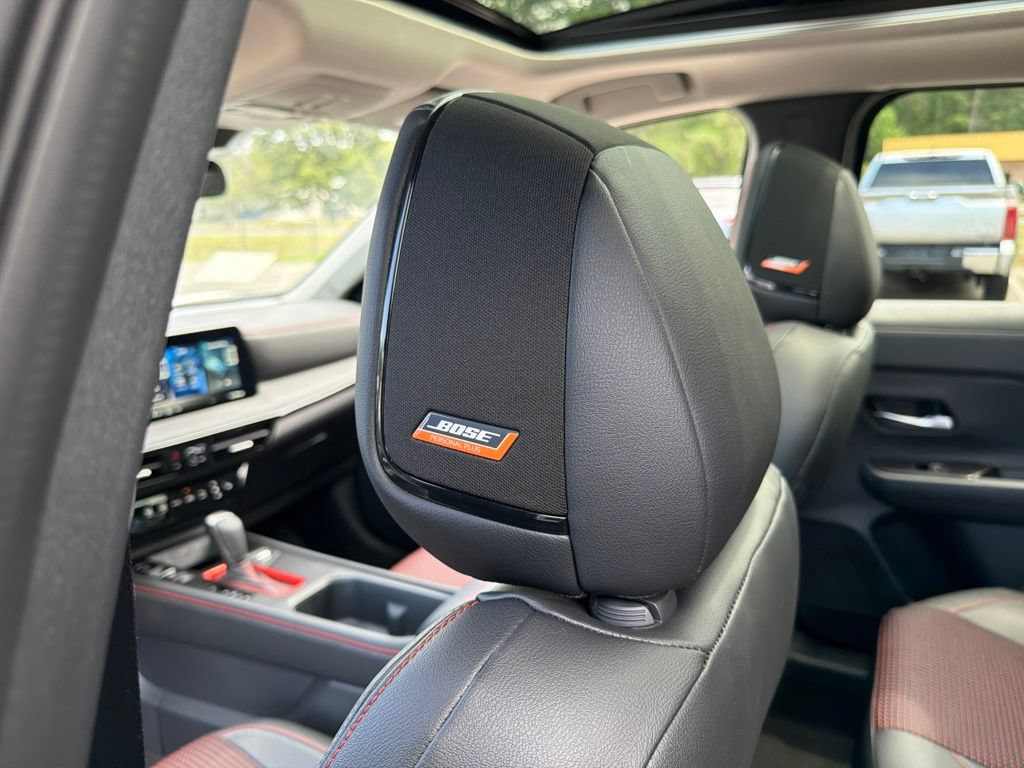 New 2026 Nissan Kicks SR w/ SR Premium Package AWD/4WD image 18