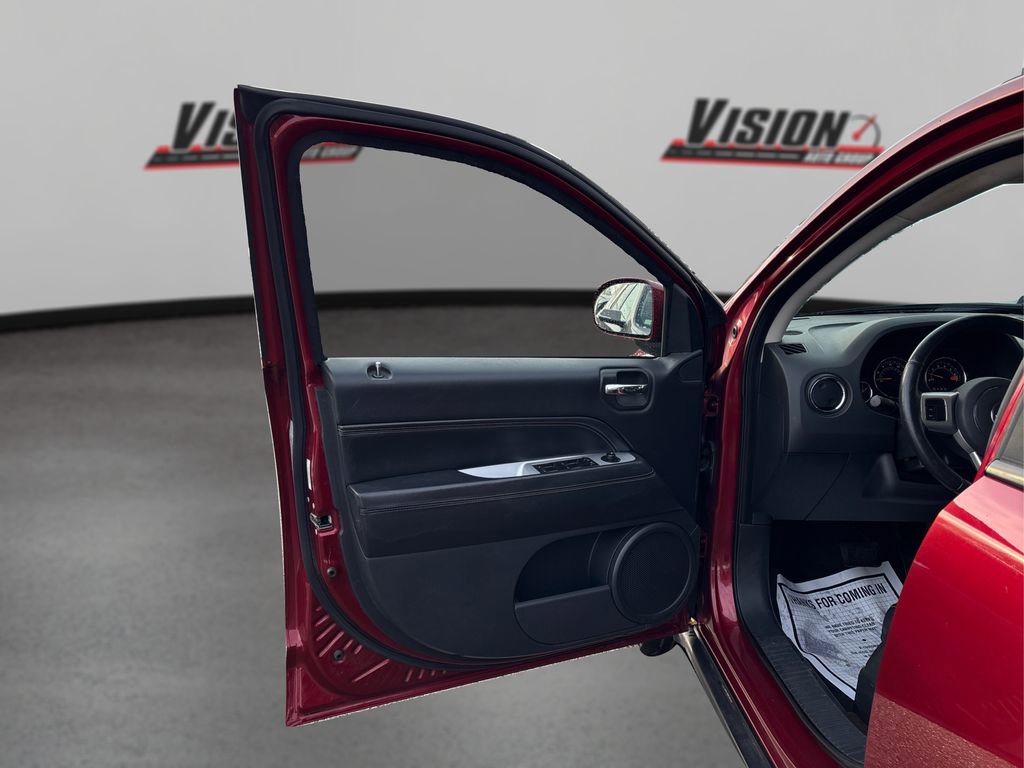 Used 2017 Jeep Compass High Altitude image 22