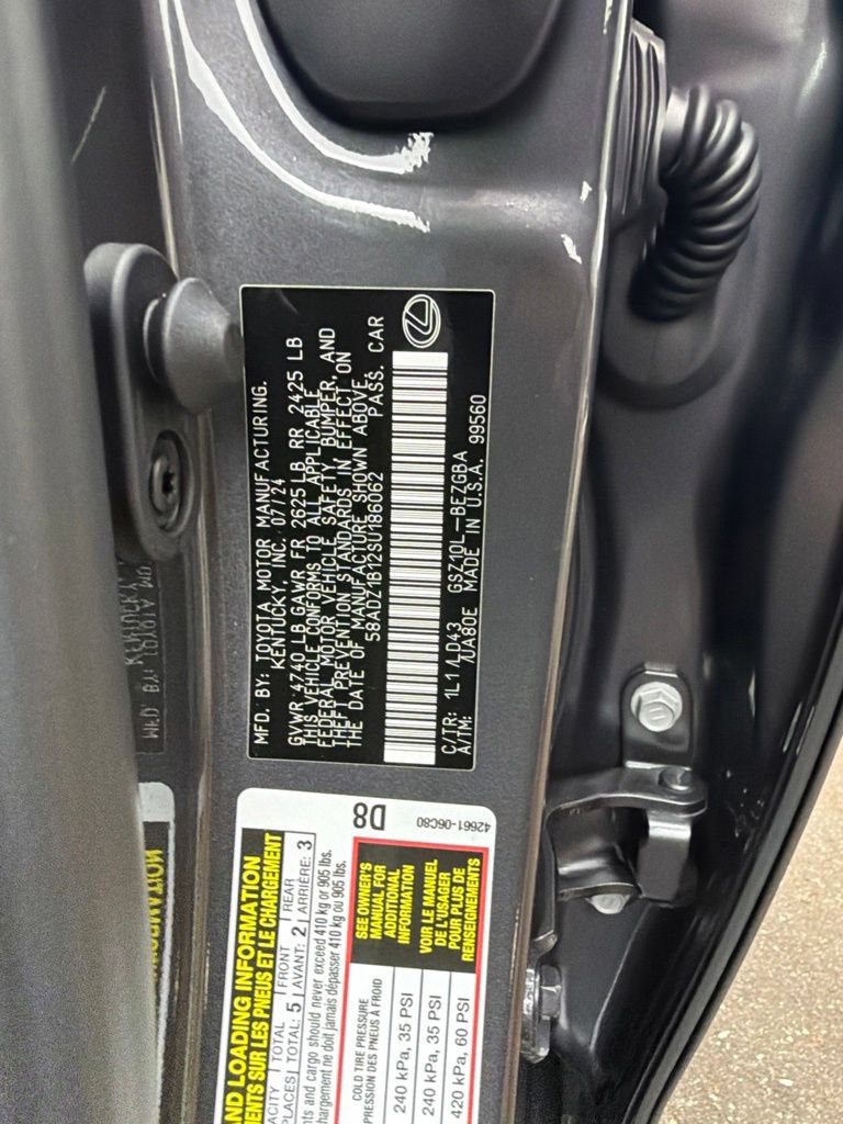 Used 2025 Lexus ES 350 w/ Premium Package FWD image 10