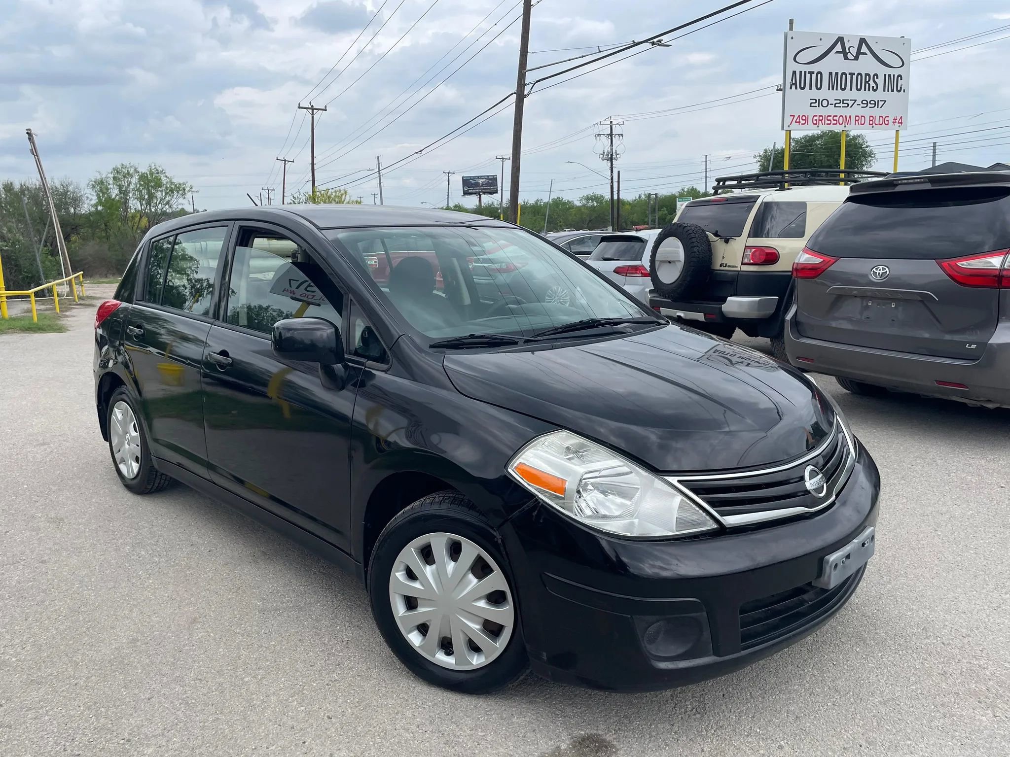 Used 2010 Nissan Versa 1.8 S w/ PWR Plus Pkg FWD image 2