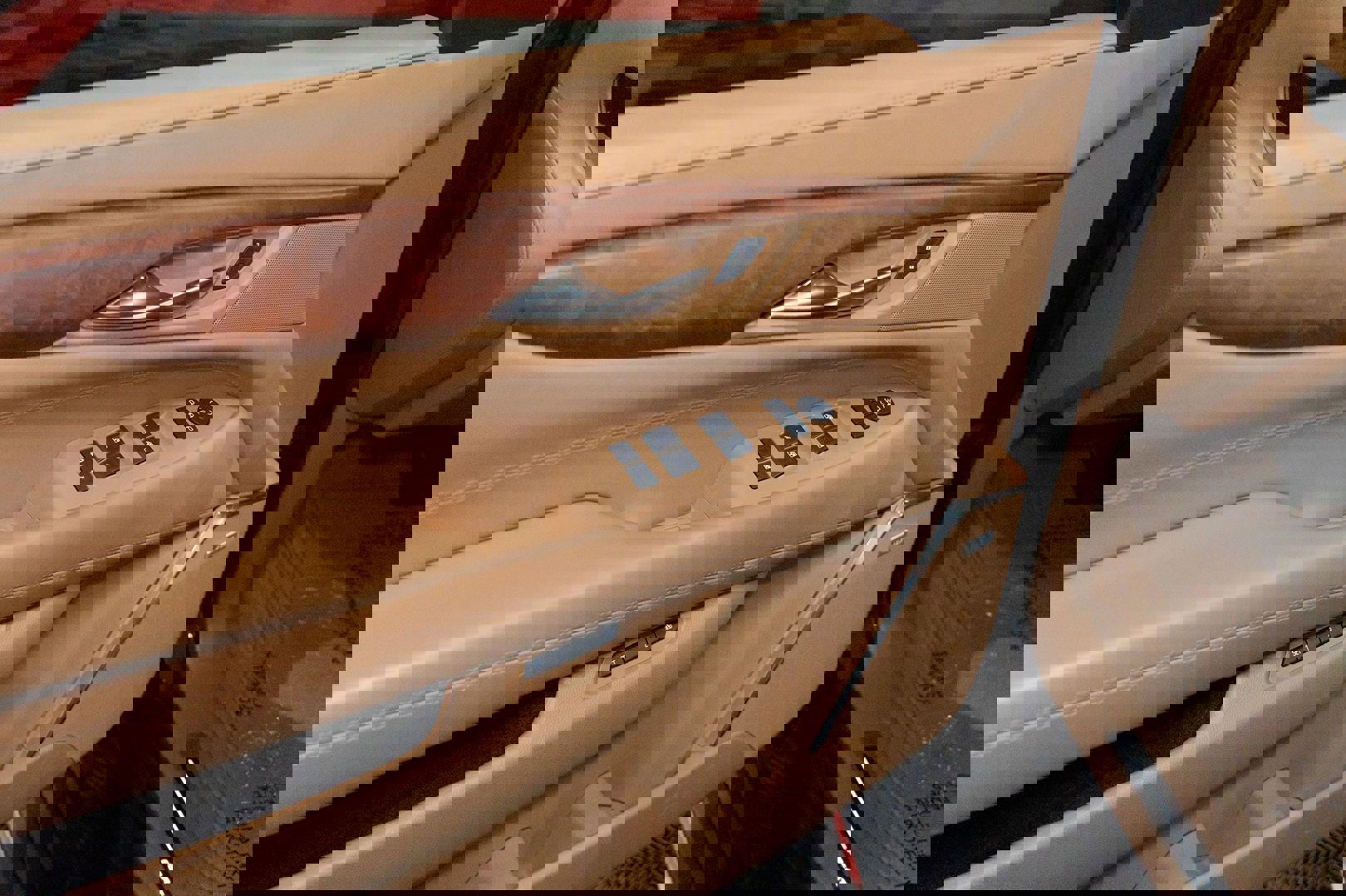 Used 2016 Cadillac Escalade ESV Platinum image 20