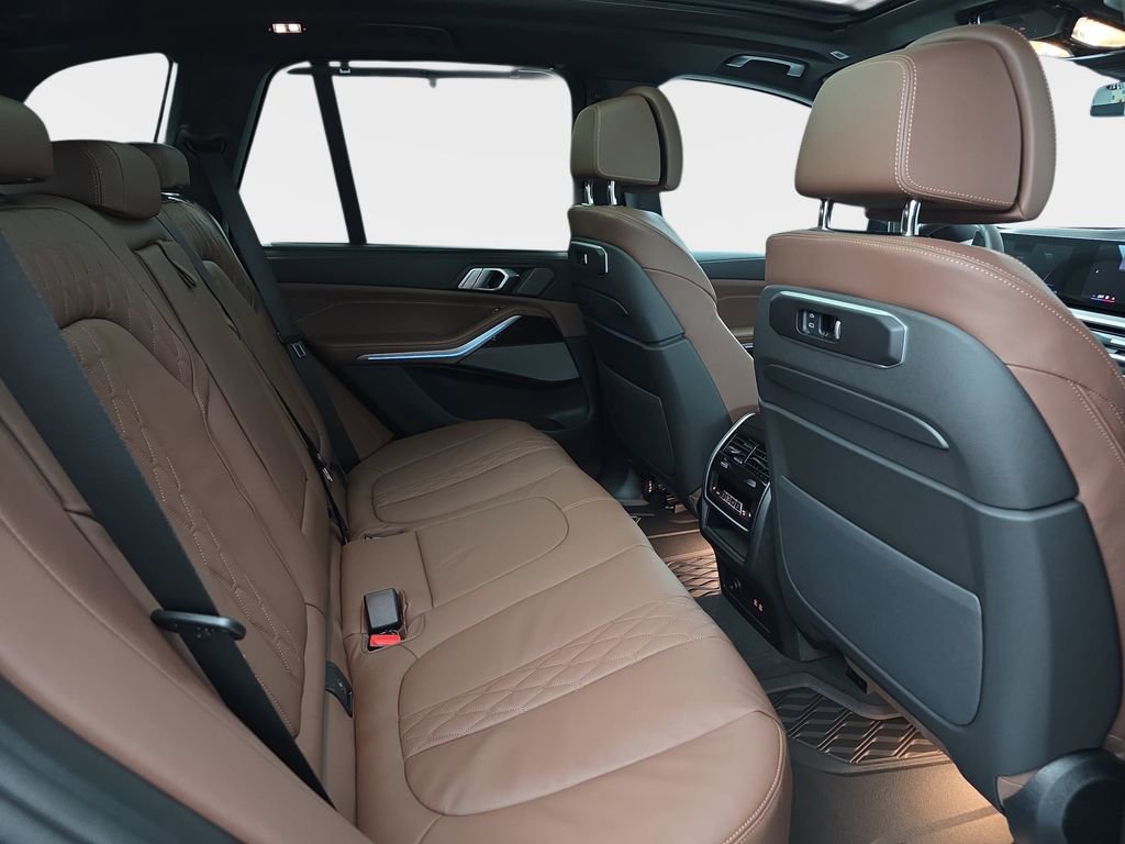 New 2026 BMW X5 xDrive50e w/ Executive Package image 11