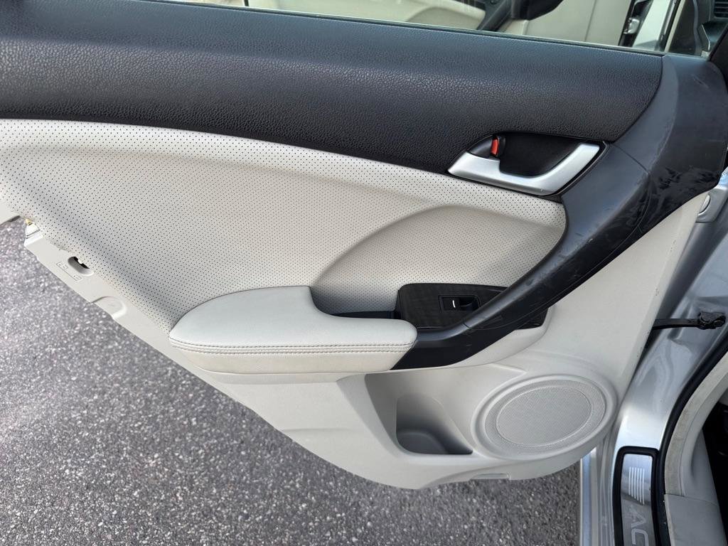 Used 2013 Acura TSX Sedan FWD image 23