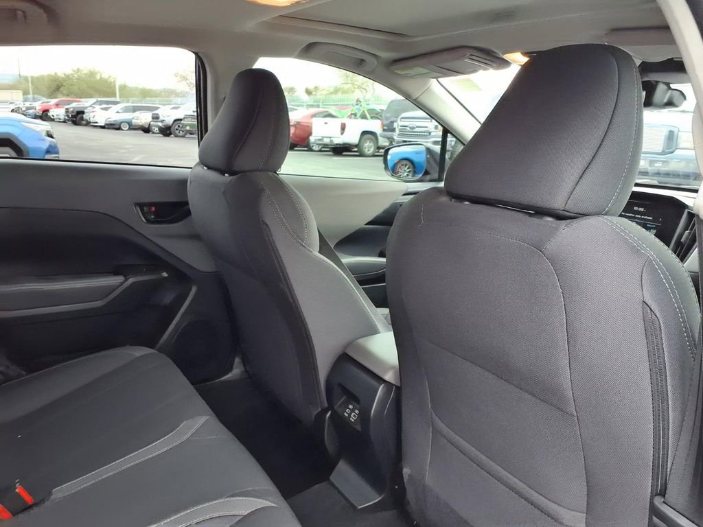 Used 2025 Subaru Crosstrek 2.0i Premium image 21