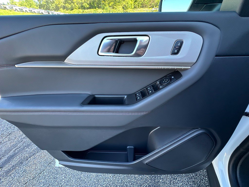 New 2027 Ford Explorer Active AWD/4WD image 18