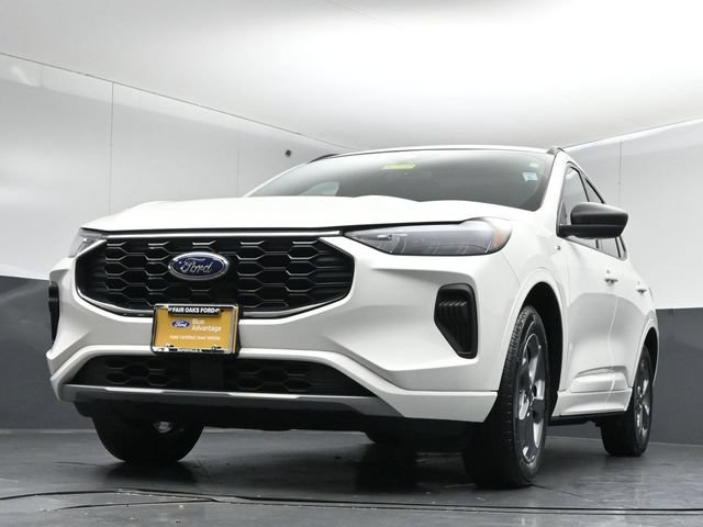 Certified 2024 Ford Escape ST-Line w/ Tech Pack #1 AWD/4WD image 40
