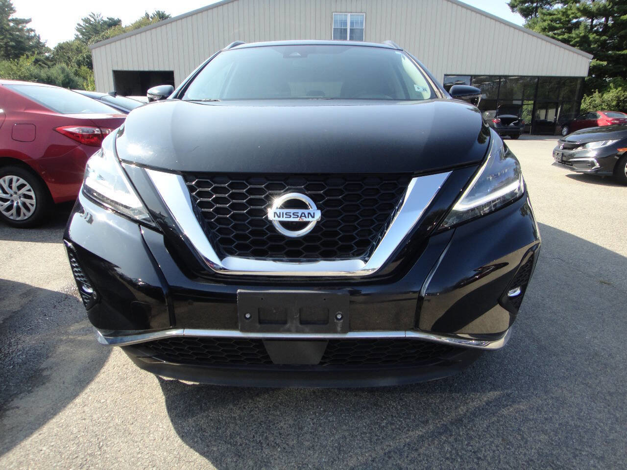 Used 2020 Nissan Murano SV w/ Premium Package image 2