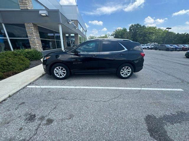Used 2021 Chevrolet Equinox LT FWD image 2