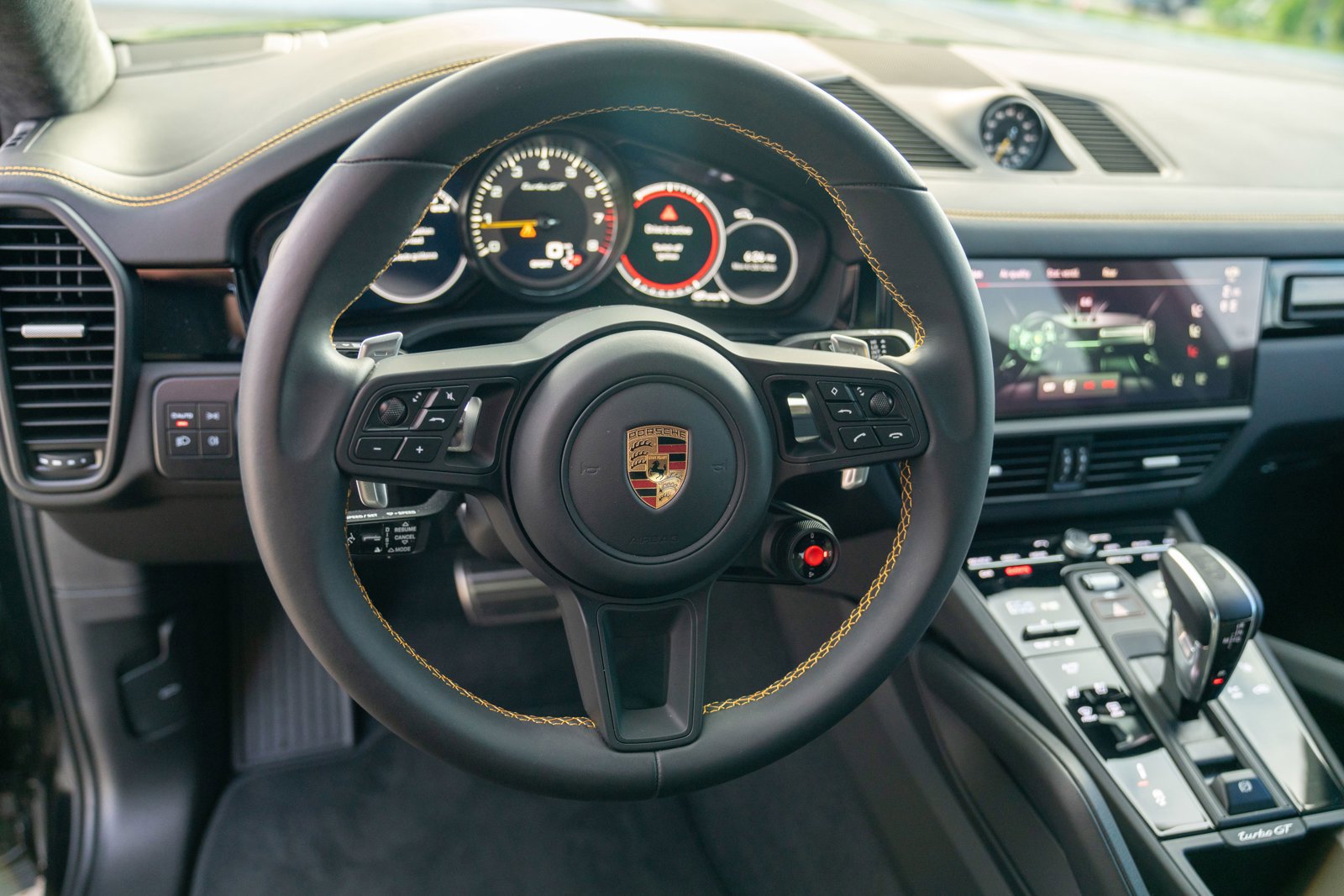 Certified 2022 Porsche Cayenne Turbo GT image 13