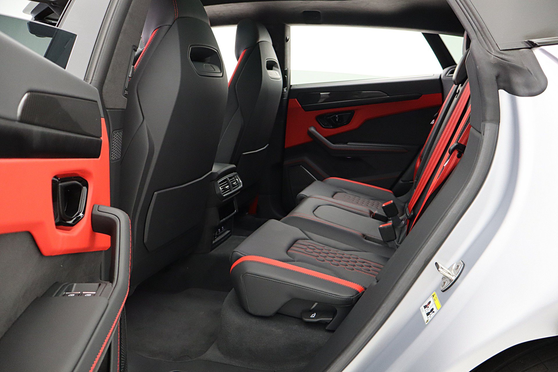 Used 2025 Lamborghini Urus S AWD/4WD image 39