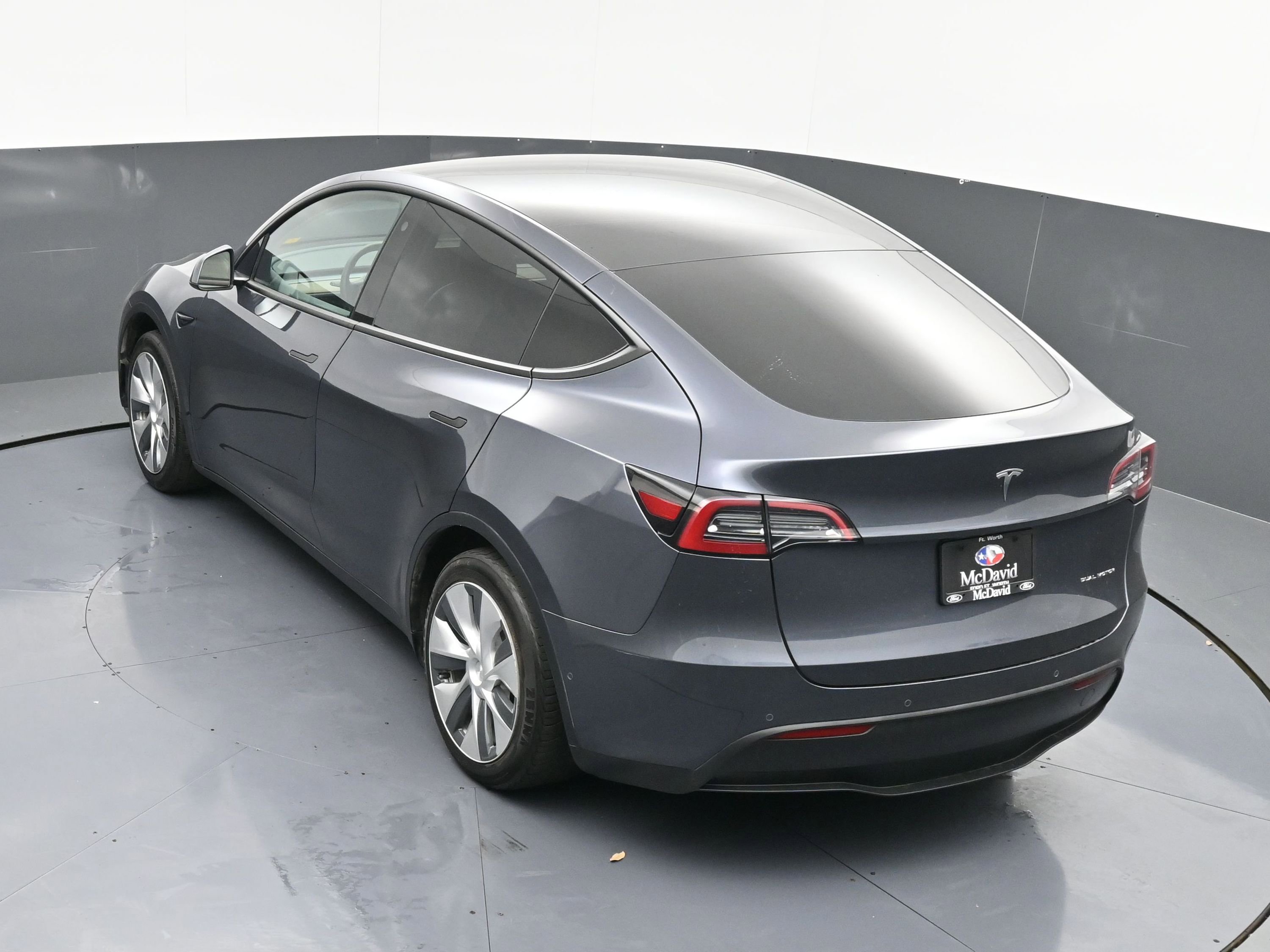 Used 2022 Tesla Model Y Long Range image 36