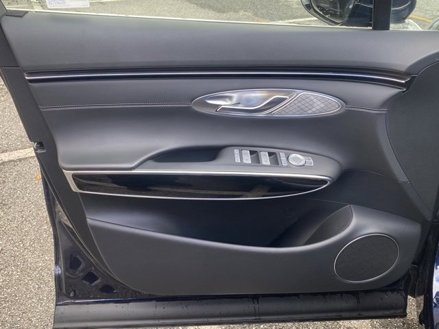 Used 2025 Genesis GV70 2.5T image 12