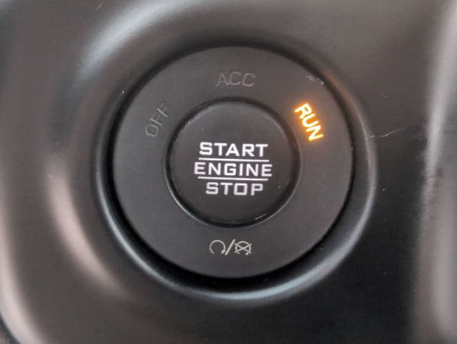Used 2021 Jeep Gladiator Mojave AWD/4WD image 17