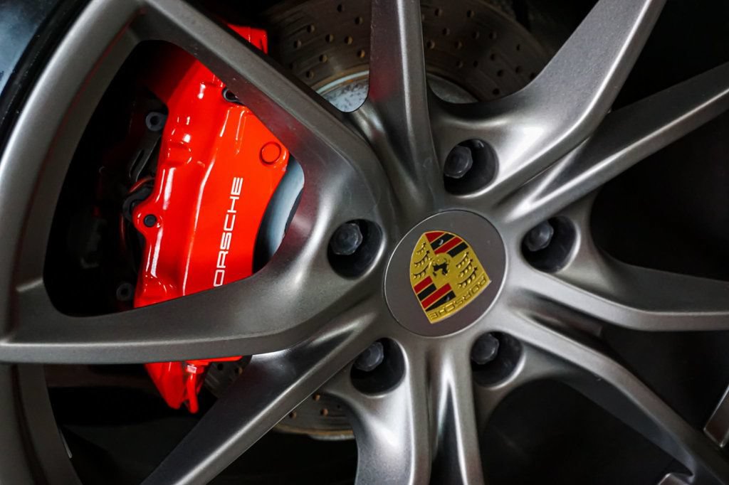 Used 2019 Porsche 718 Cayman RWD image 40