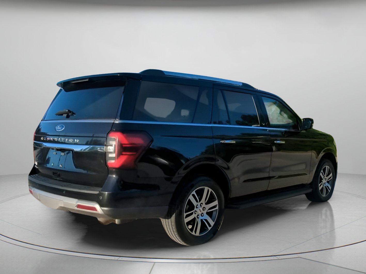 Certified 2024 Ford Expedition Limited AWD/4WD image 28