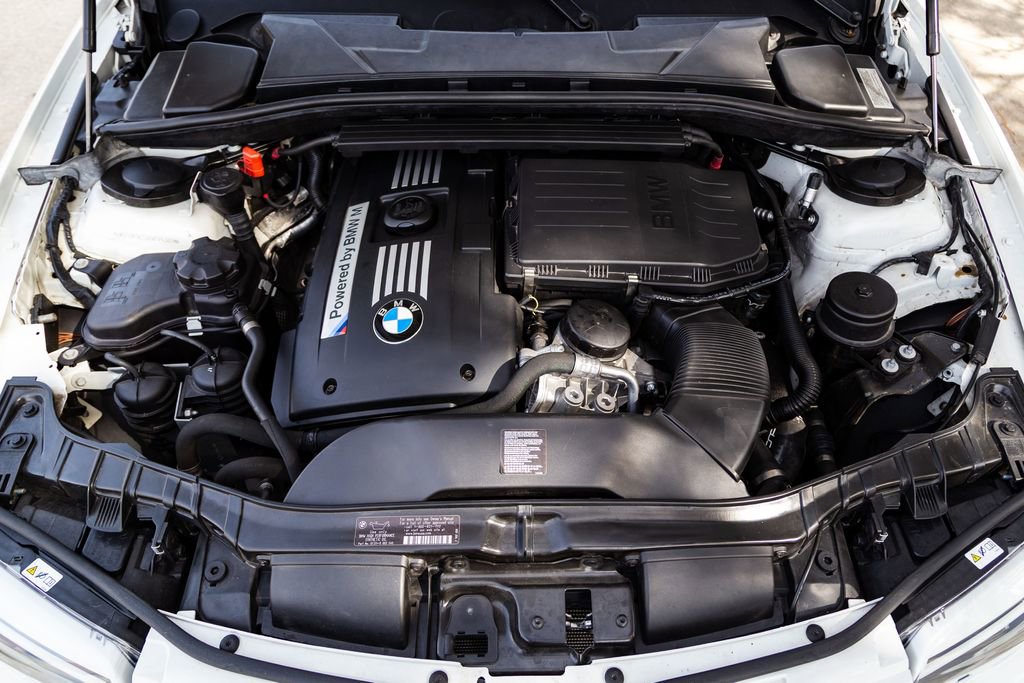 Used 2011 BMW 1 Series M image 37