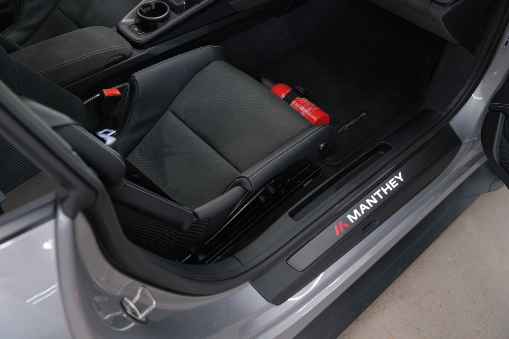 Used 2025 Porsche 911 GT3 RS RWD image 14