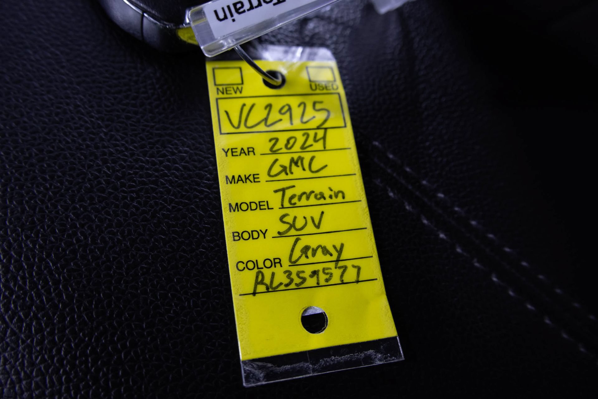 Used 2024 GMC Terrain SLE AWD/4WD image 32