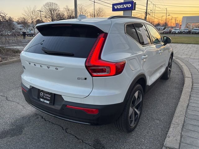 Used 2025 Volvo XC40 B5 Plus AWD/4WD image 5