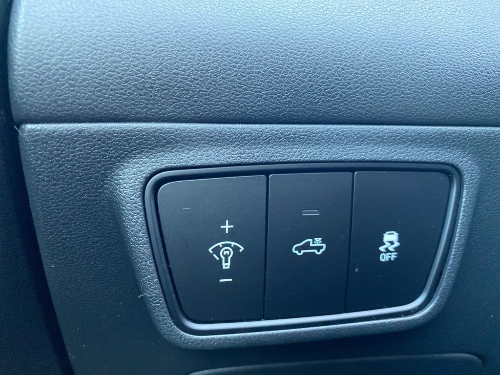 Used 2022 Hyundai Santa Cruz SEL w/ Cargo Package image 26