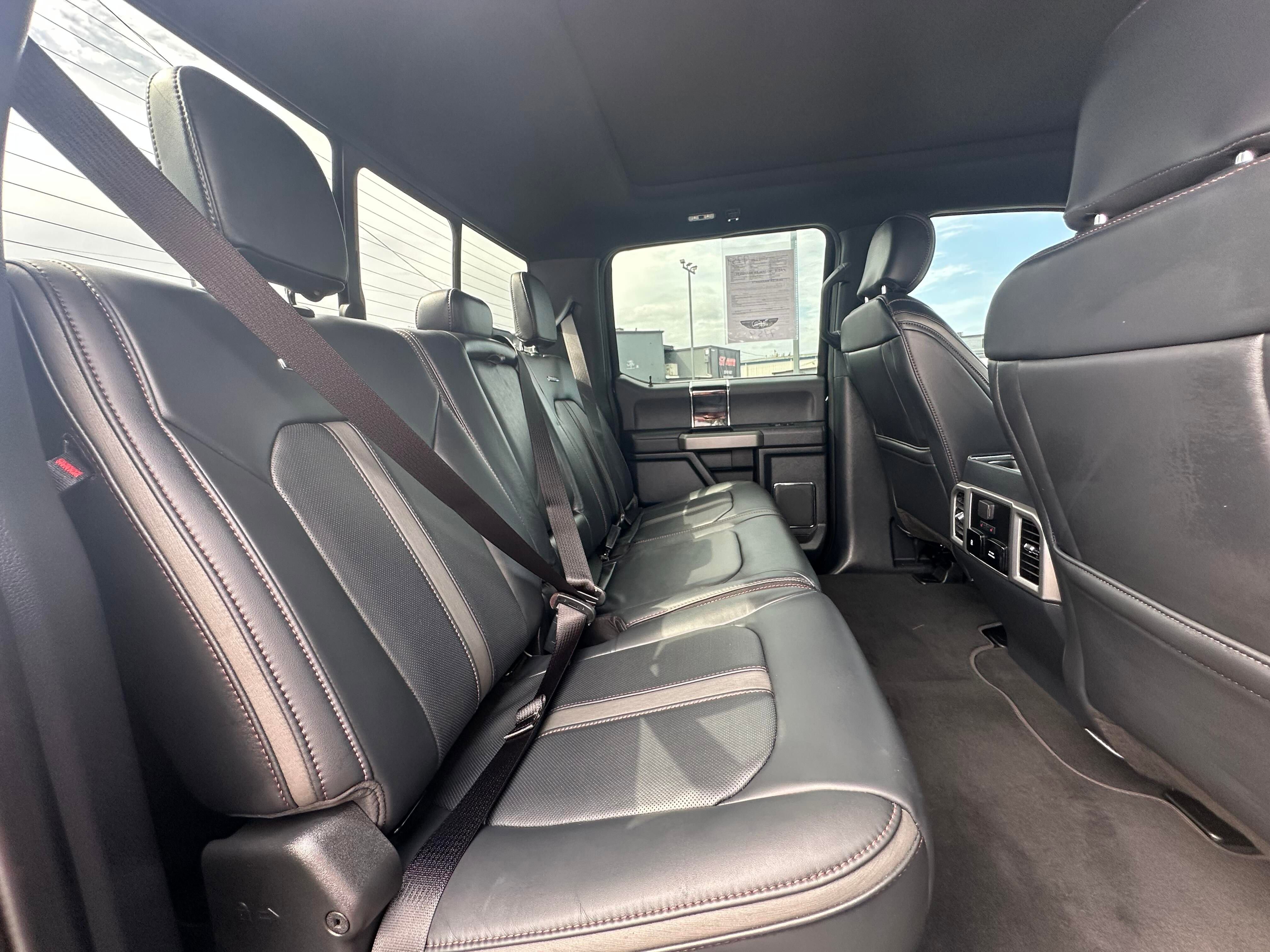 Used 2022 Ford F250 Platinum w/ FX4 Off-Road Package image 18