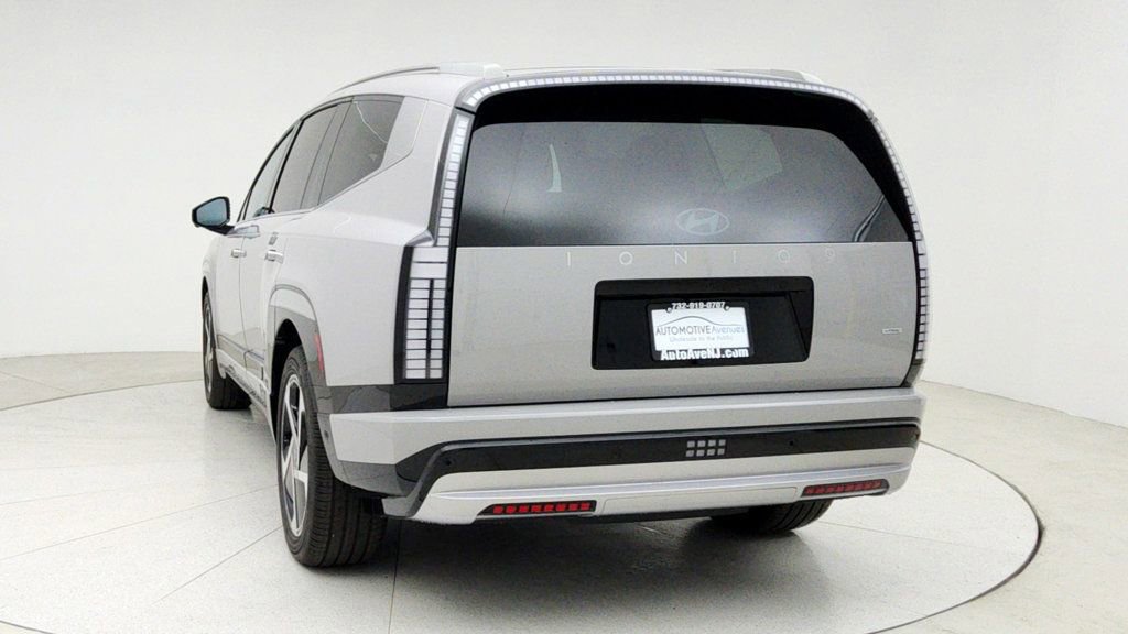 Used 2026 Hyundai Ioniq 9 Limited image 6
