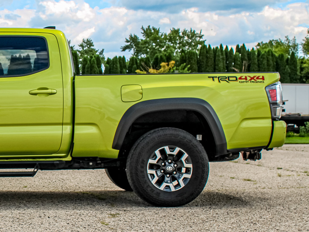 Used 2023 Toyota Tacoma TRD Off-Road w/ TRD Premium Off Road Package AWD/4WD image 45