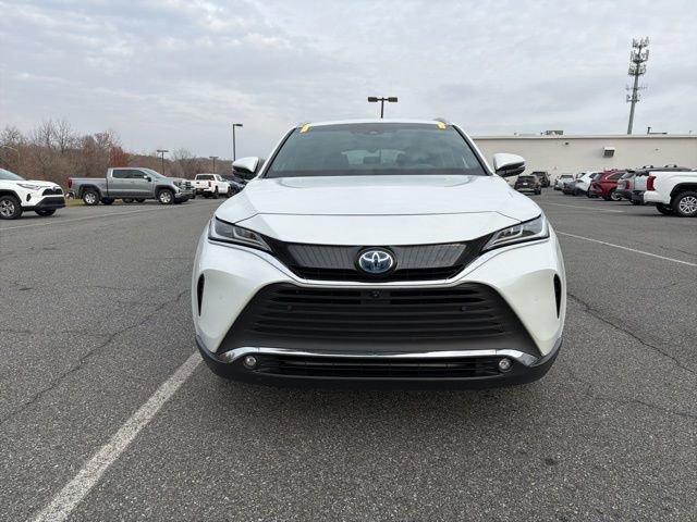 Used 2024 Toyota Venza Limited image 3