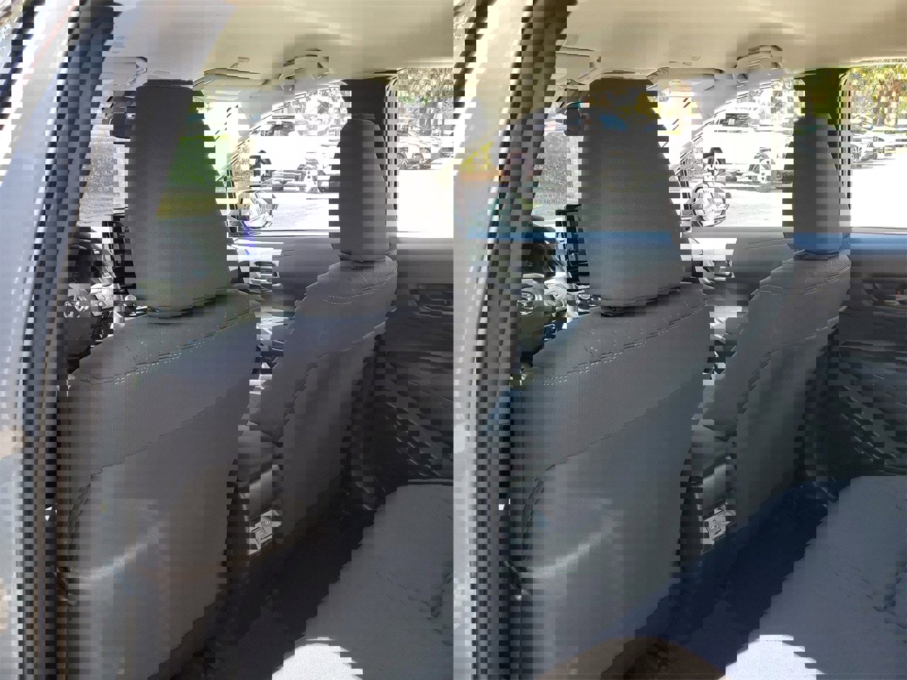 Used 2024 Toyota Corolla LE image 9