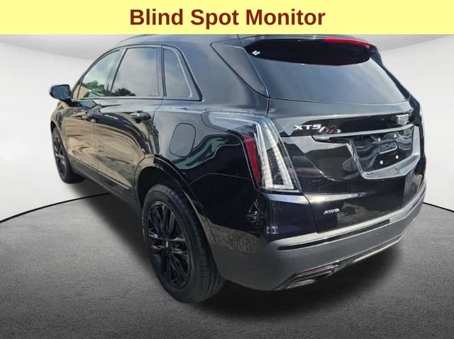 Used 2022 Cadillac XT5 Sportv w/ LPO, ONYX Package AWD/4WD image 7