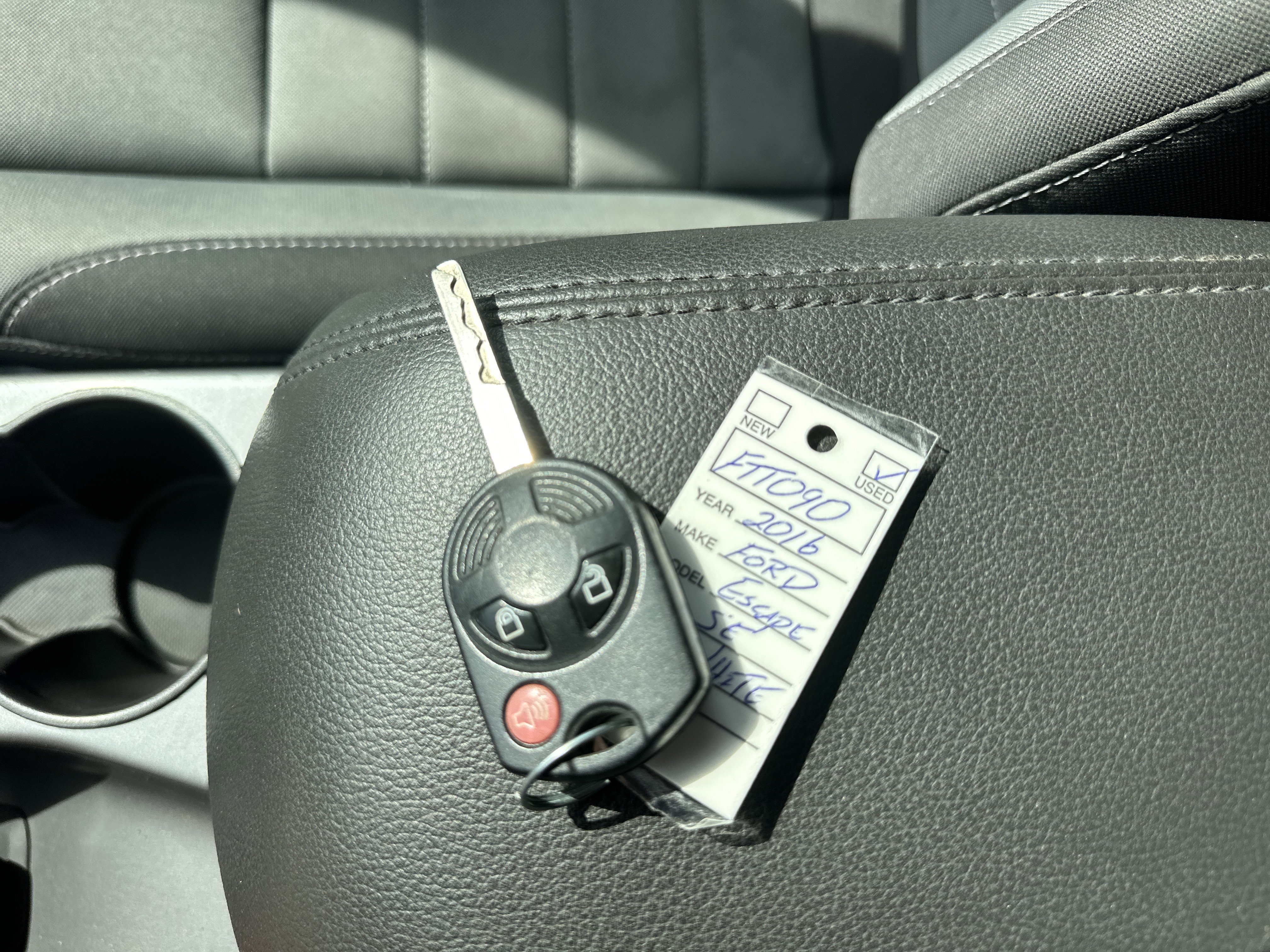 Used 2016 Ford Escape SE image 19