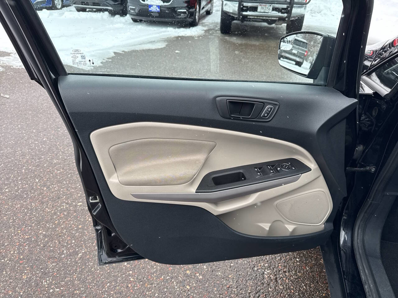 Used 2021 Ford EcoSport S image 12