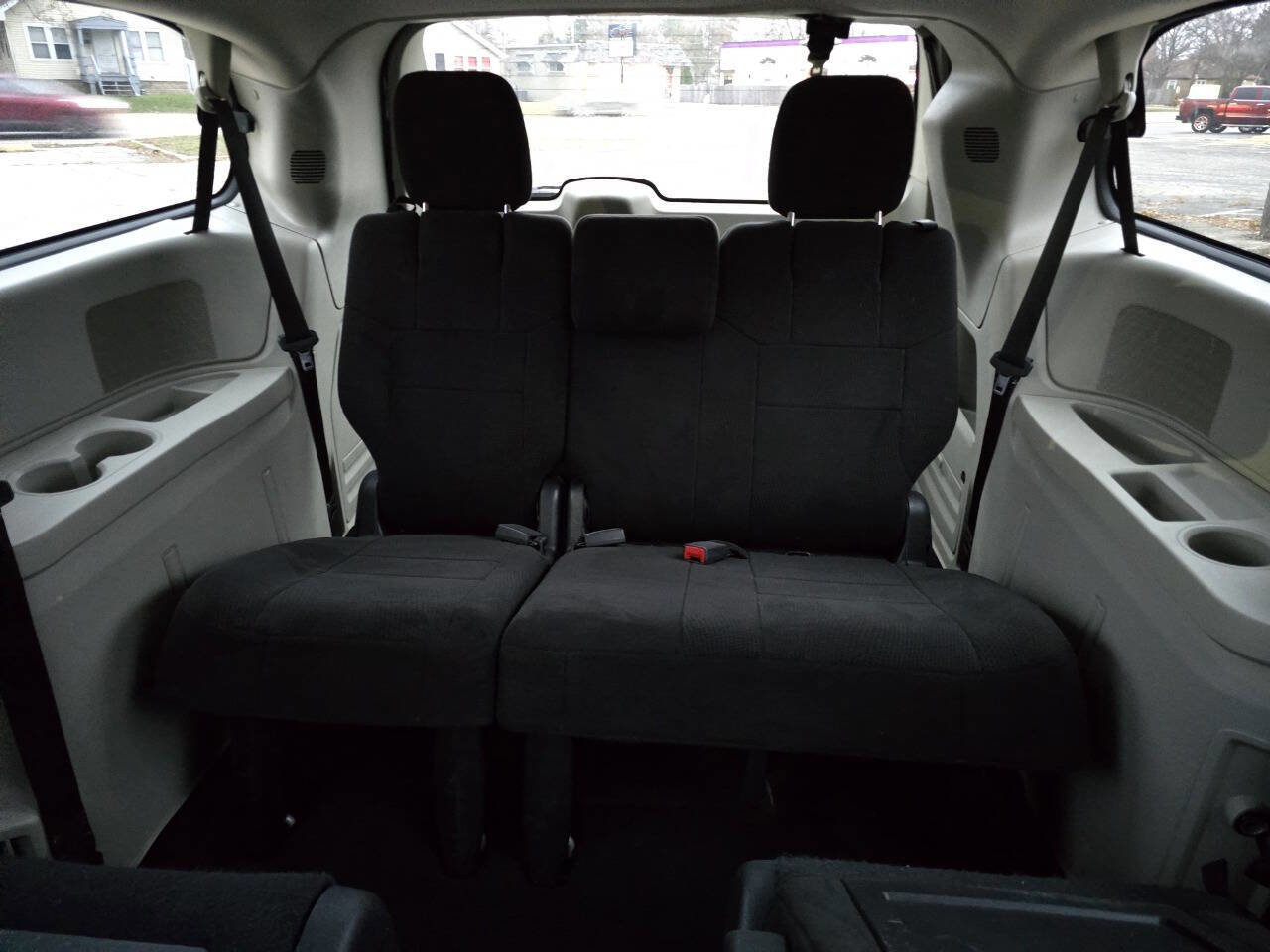 Used 2012 Dodge Grand Caravan SXT image 11