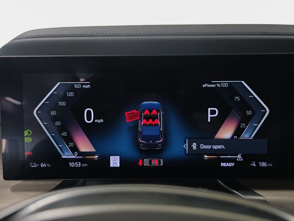 Used 2023 BMW i7 xDrive60 AWD/4WD image 22
