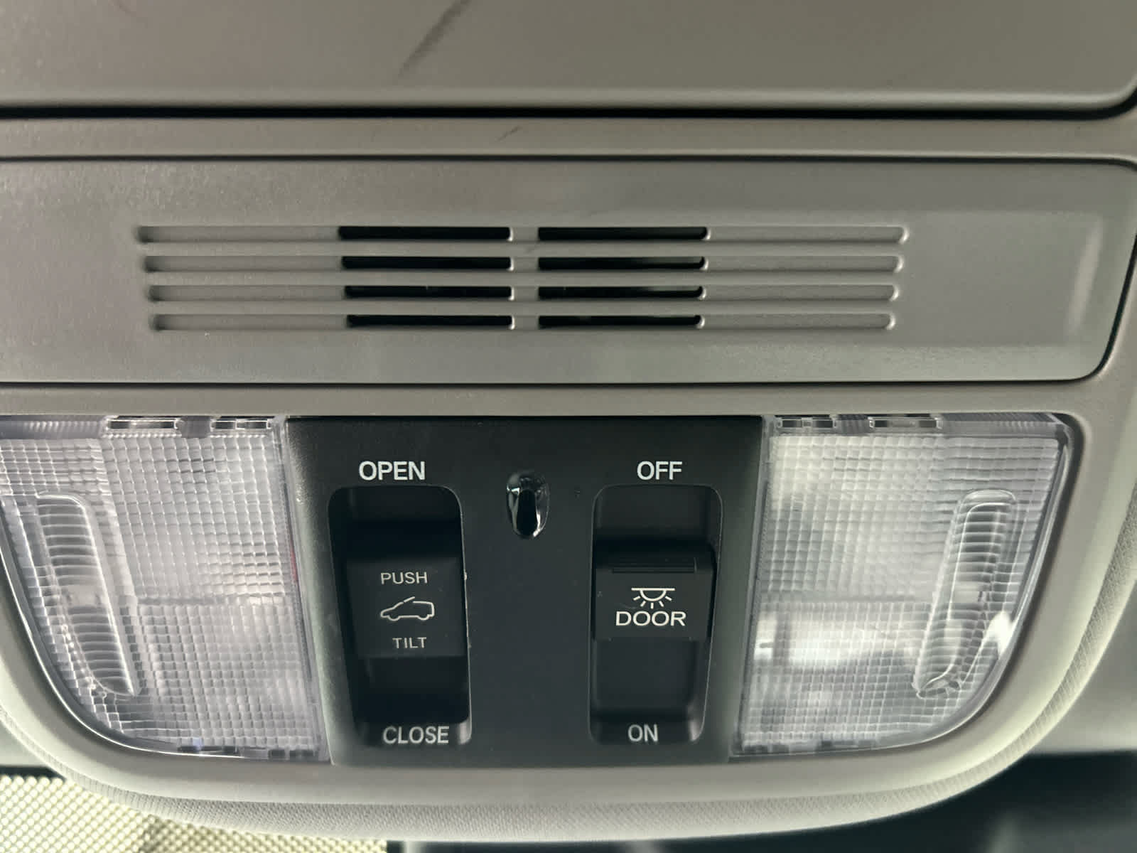 Used 2019 Honda Odyssey EX-L image 8