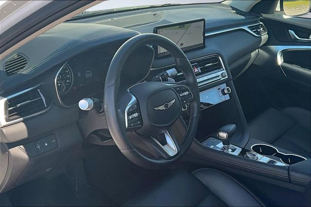 Used 2025 Genesis G70 2.5T image 18