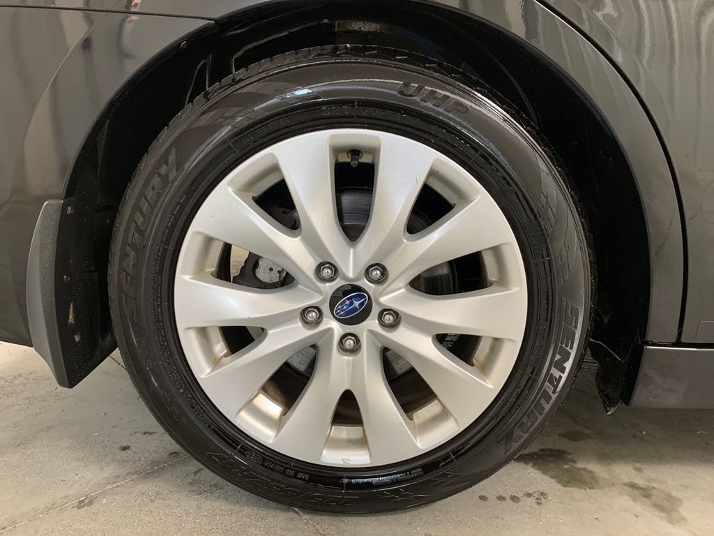 Used 2015 Subaru Legacy 2.5i Premium AWD/4WD image 23
