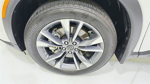 Used 2024 INFINITI QX60 Luxe w/ Vision Package FWD image 38