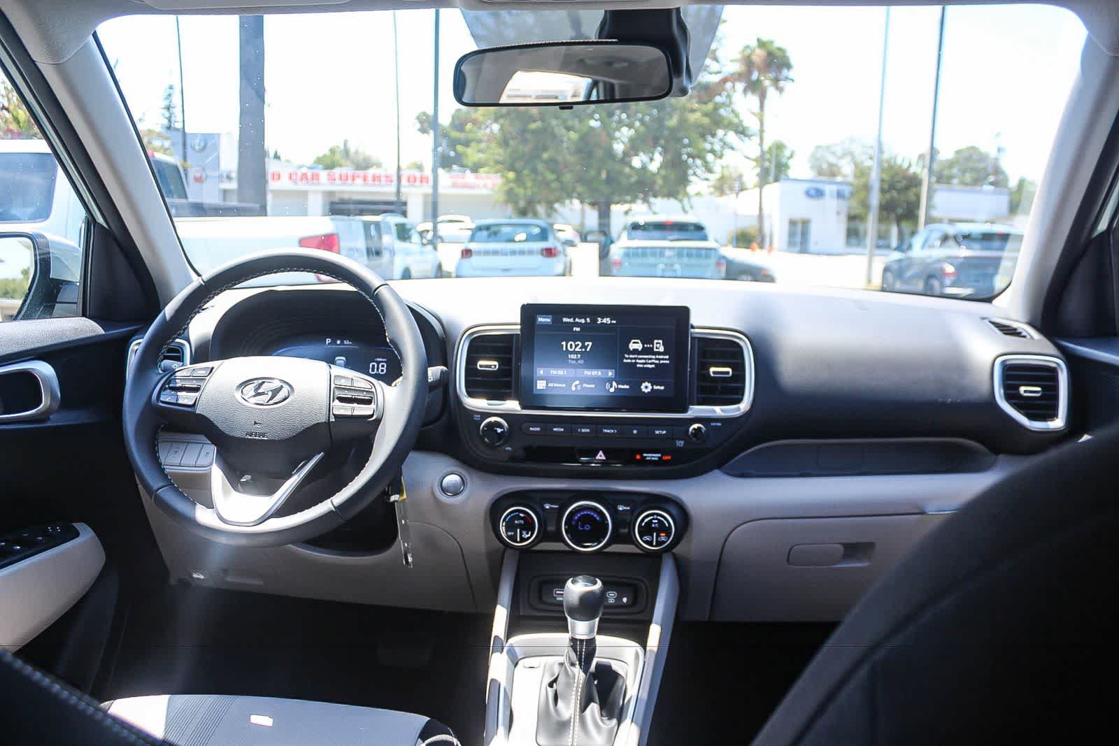 New 2026 Hyundai Venue SEL FWD image 17