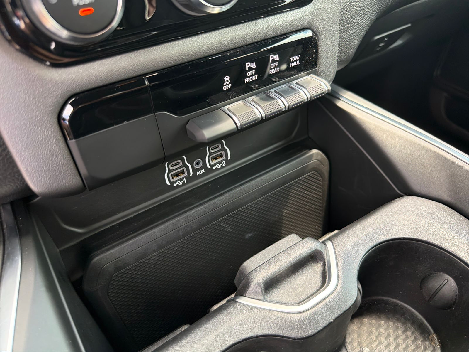 Used 2025 RAM 1500 Big Horn RWD image 21