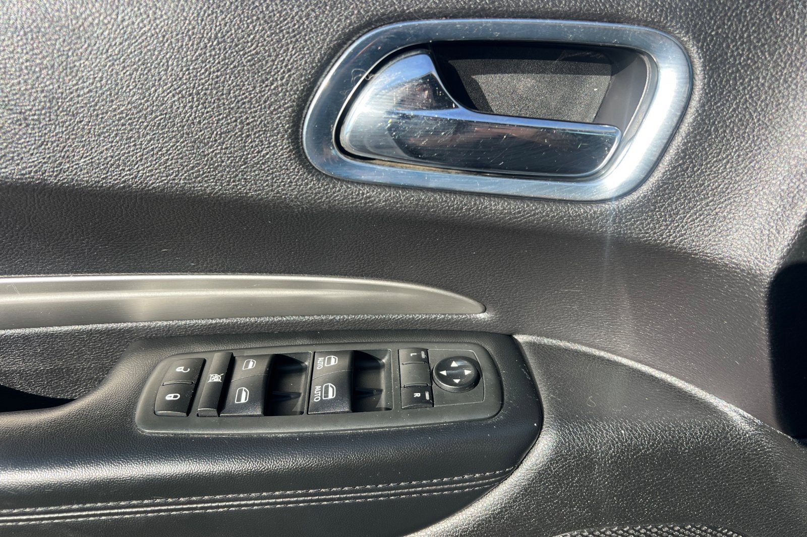 Used 2012 Dodge Durango SXT w/ Trailer Tow Group IV image 8