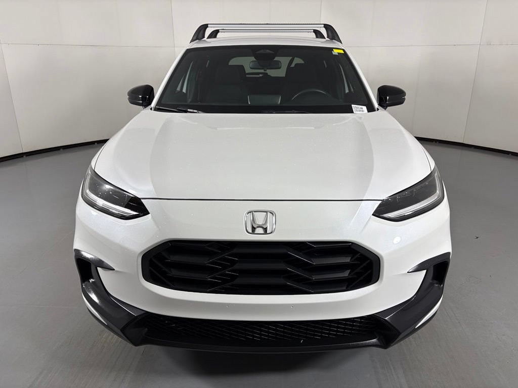 Used 2025 Honda HR-V Sport image 3
