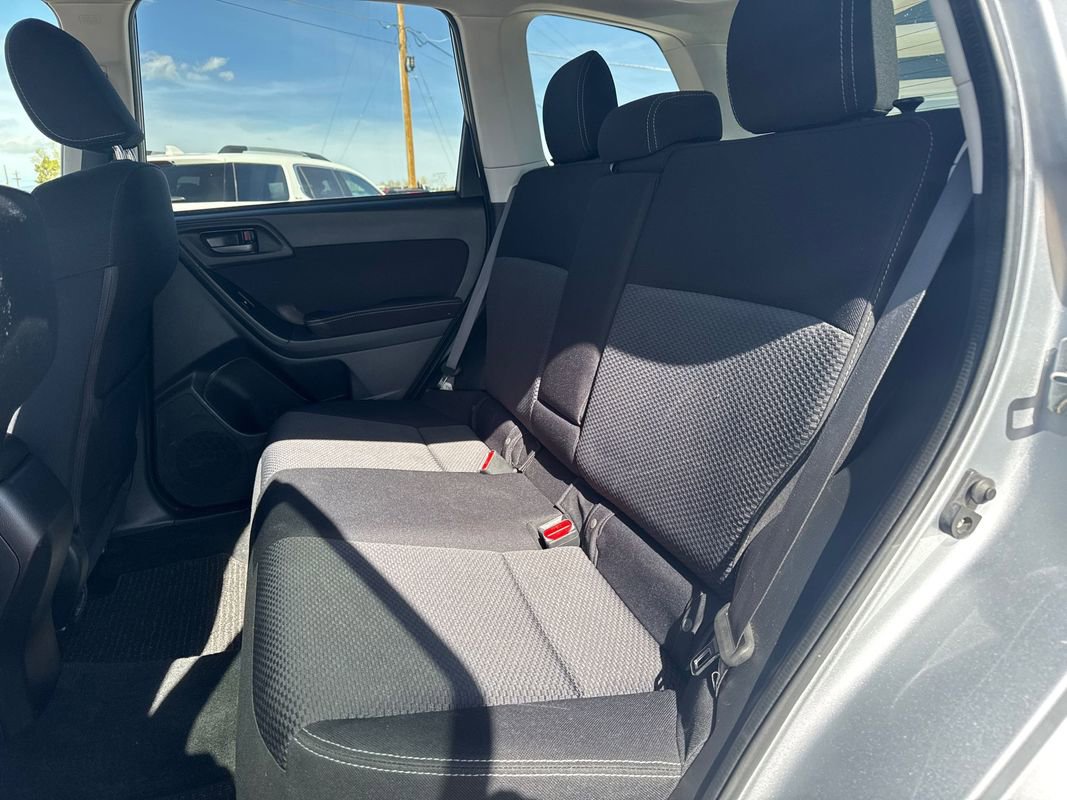 Used 2015 Subaru Forester 2.5i Premium AWD/4WD image 9