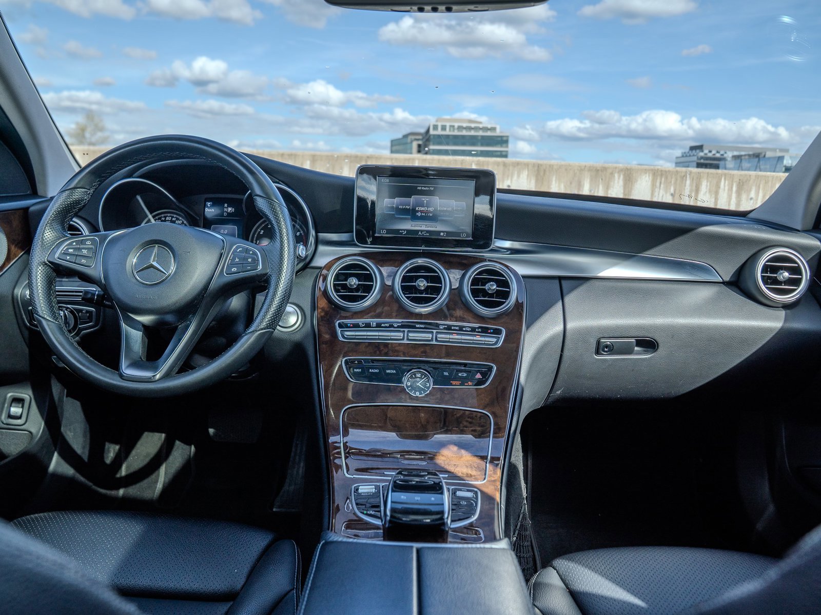 Used 2015 Mercedes-Benz C 300 4MATIC Sedan image 19