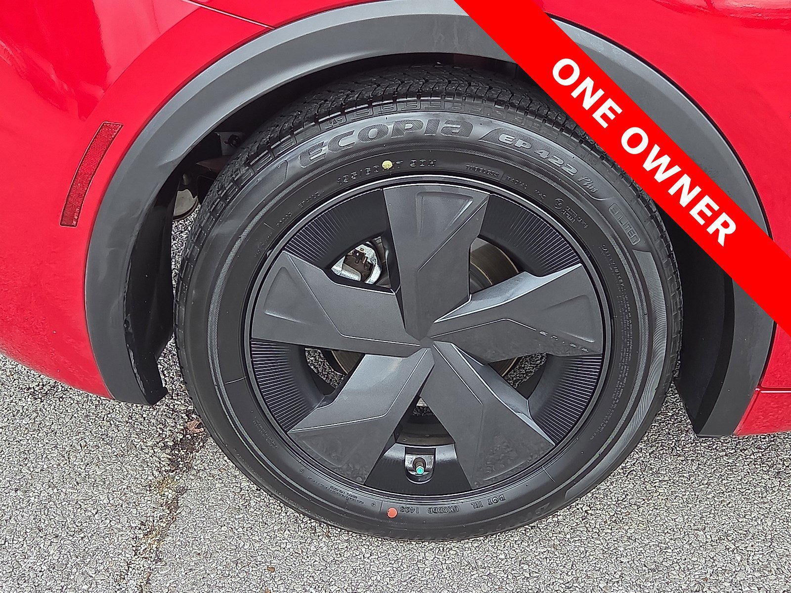 Used 2023 Toyota Prius LE image 7