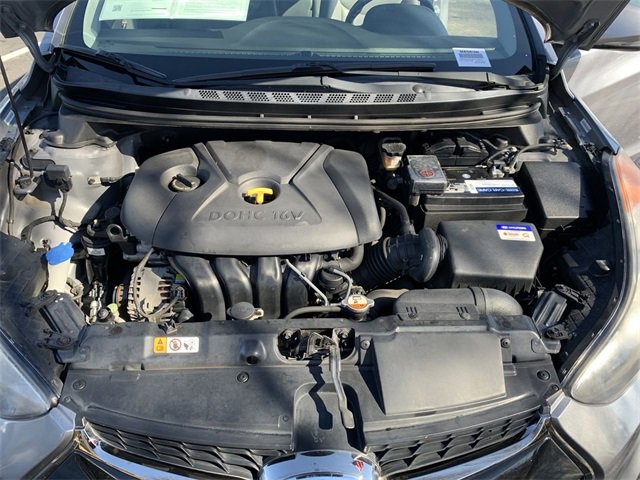 Used 2013 Hyundai Elantra SE image 16